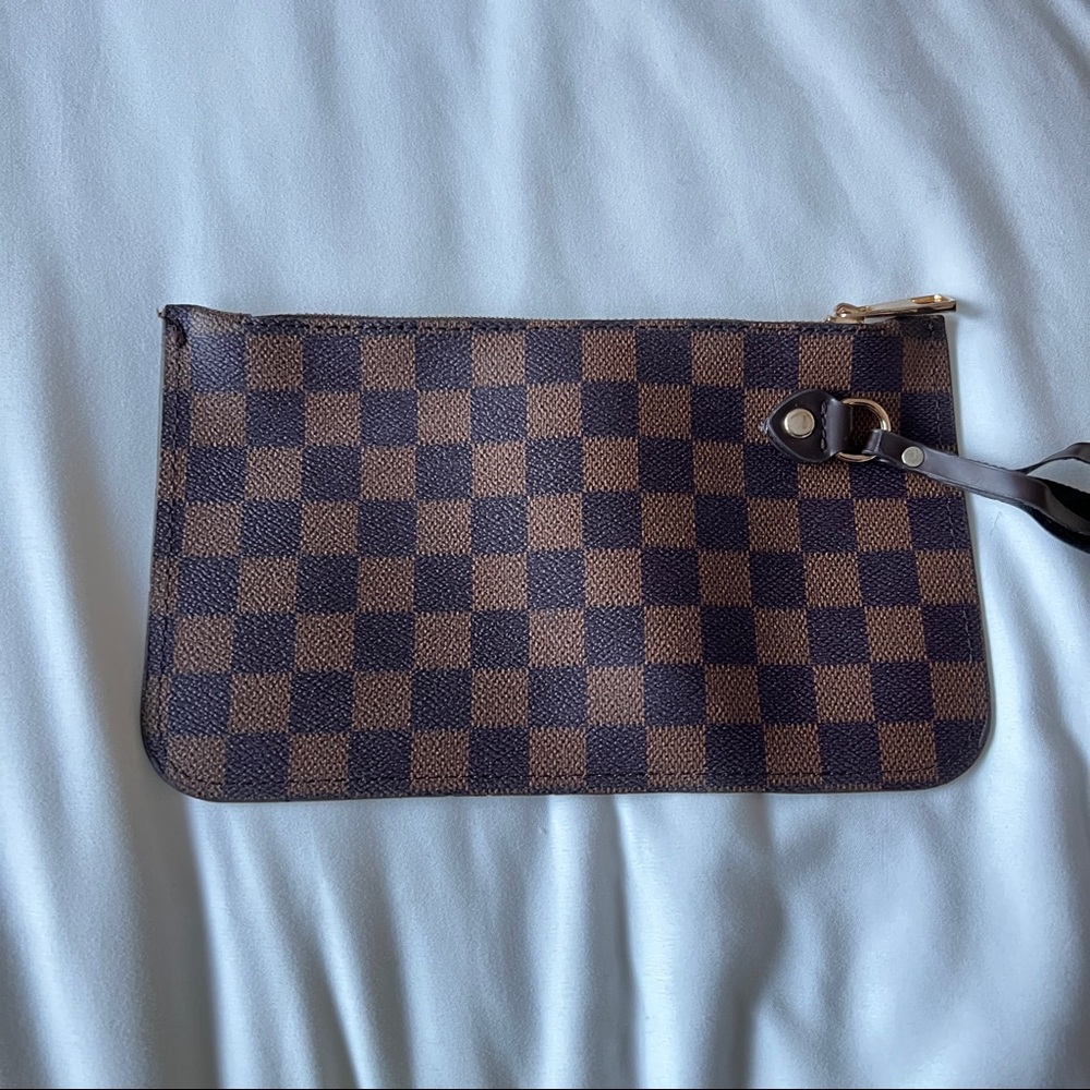 🦋 3 for $20 Checkered Wrislet